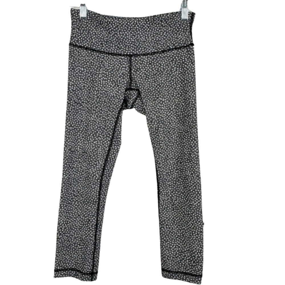 Lululemon Wunder Under Crop Hi Rise Capris Womens Size 4 Miss Mosaic Black White
